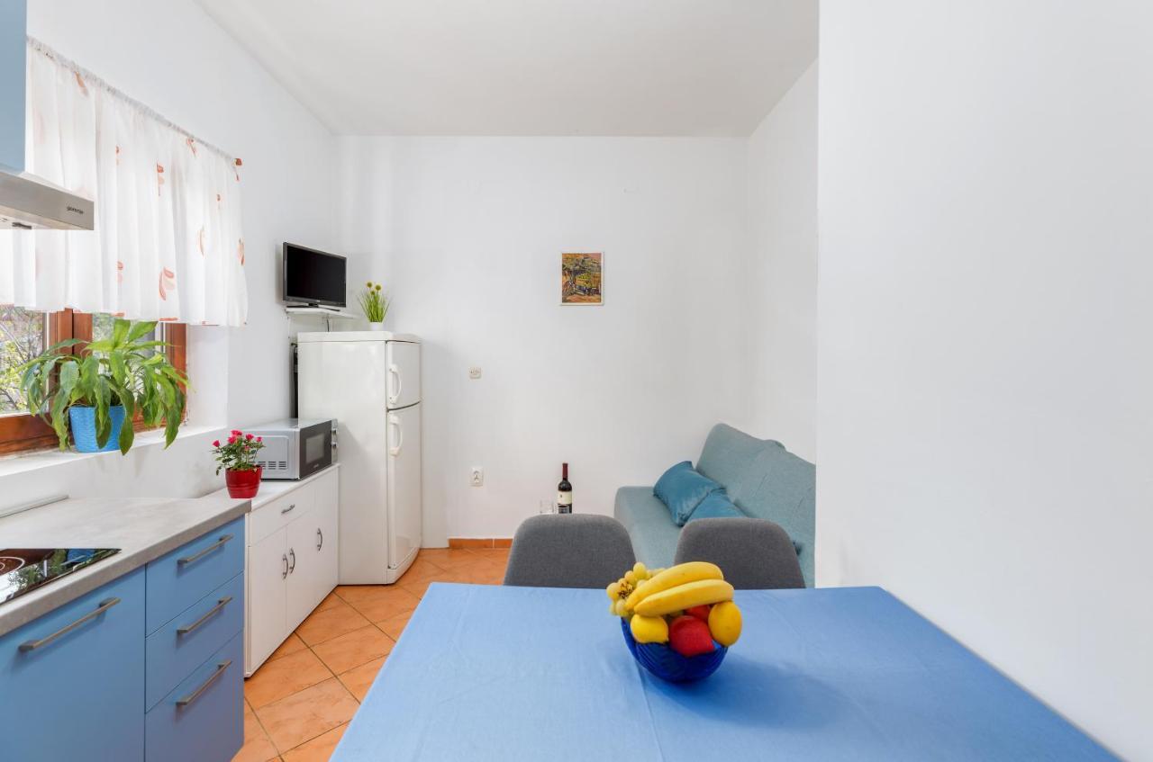 Center Of Fazana Apartments Katarina Exterior photo